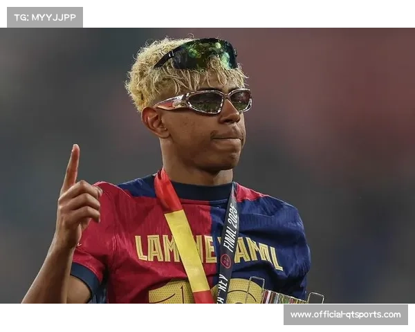 亚马尔谈成长历程：从拉玛西亚到巴萨核心的蜕变