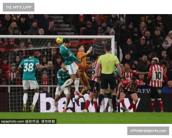 云达不莱梅罗马诺·施密德主罚79次角球零进球，定位球效率引关注